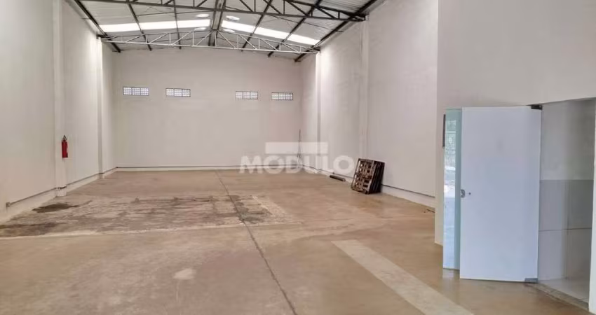 Barracão para Locação no Bairro Santa Rosa
