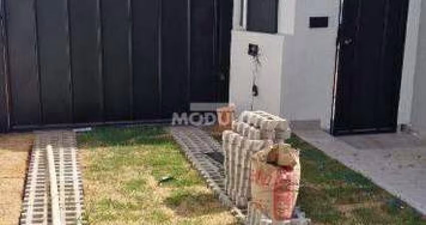 CASA RESIDENCIAL à venda, 2 quartos, 1 suíte, 2 vagas, Planalto - Uberlândia/MG