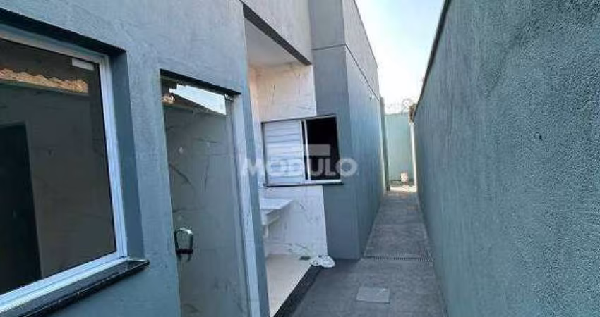 CASA RESIDENCIAL à venda, 2 quartos, 1 suíte, 2 vagas, JARDIM CANAA - Uberlândia/MG