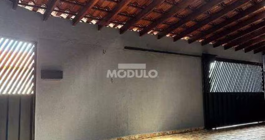 CASA RESIDENCIAL à venda, 5 quartos, 1 suíte, 6 vagas, Morumbi - Uberlândia/MG
