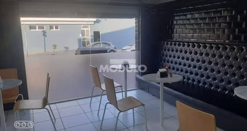 Excelente ponto comercil com 3 casas no jd patricia