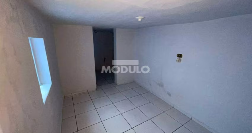 Casa residencial para locação, bairro Vigilato Pereira