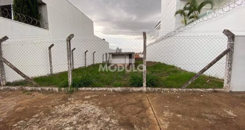 TERRENO à venda, Vigilato Pereira - Uberlândia/MG