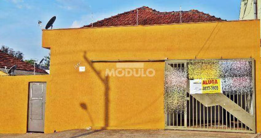 Casa residencial para locação no bairro Martins