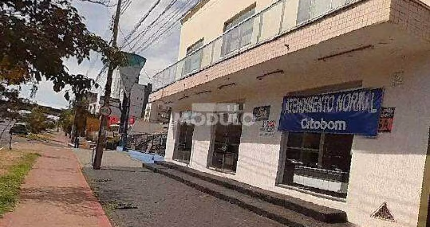 Sala comercial para locação no bairro Saraiva
