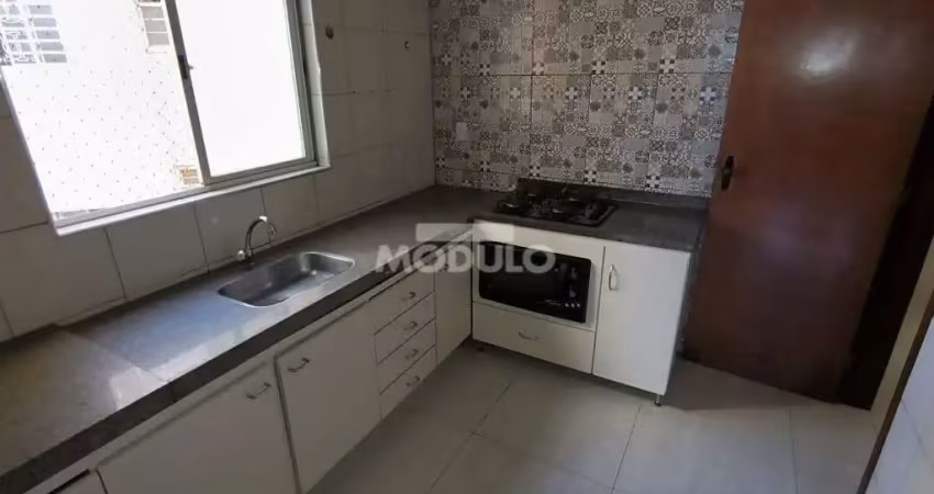 Apartamento residencial para locação no bairro saraiva