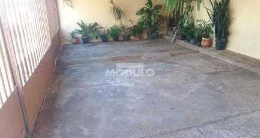 COLÔNIA à venda, 2 quartos, 3 vagas, NOSSA SENHORA DAS GRACAS - Uberlândia/MG