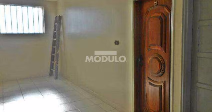 APARTAMENTO à venda, 3 quartos, 1 suíte, Martins - Uberlândia/MG