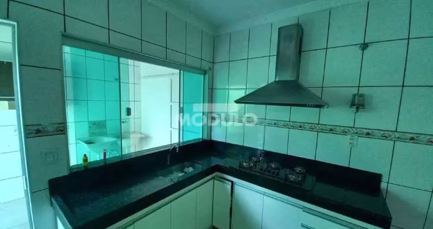 Casa residencial para locação bairro jardim patricia.