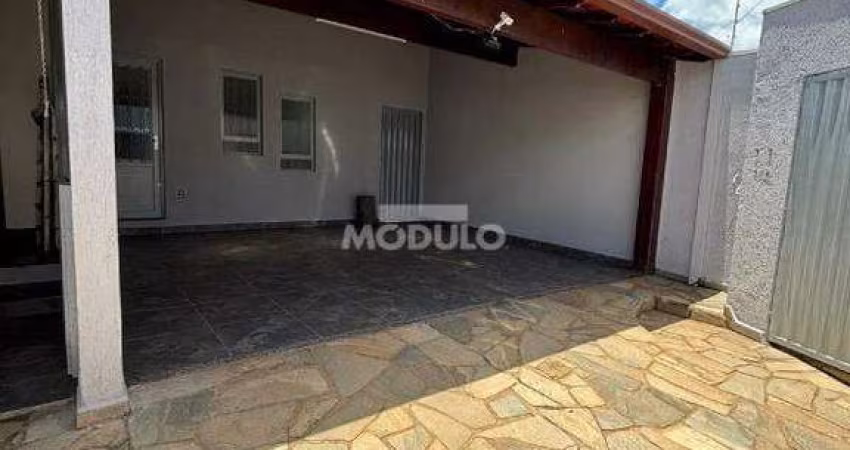 CASA RESIDENCIAL à venda, 4 quartos, 1 suíte, 2 vagas, CIDADE JARDIM - Uberlândia/MG