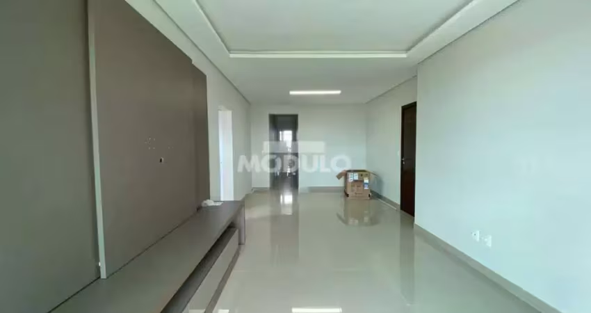 Apartamento residencial para locação, bairro Granada com 3 quartos