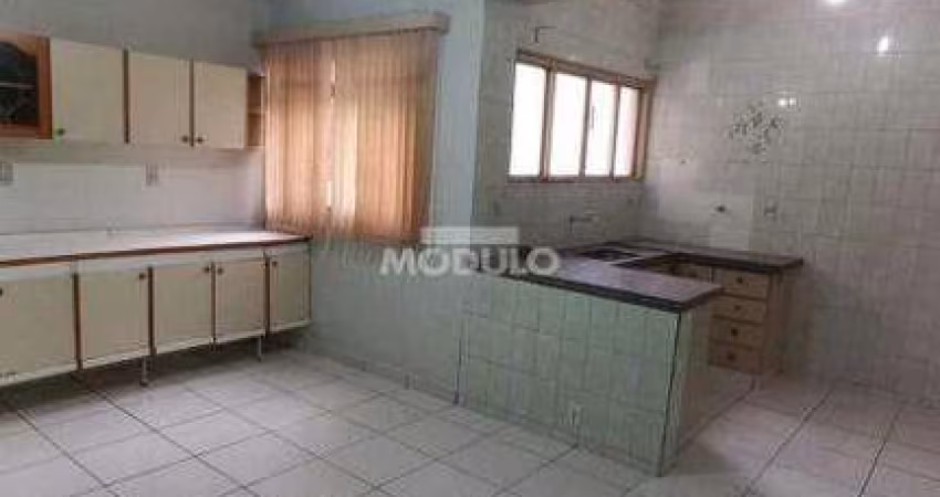APARTAMENTO à venda, 2 quartos, 1 suíte, 1 vaga, NOSSA SENHORA APARECIDA - Uberlândia/MG