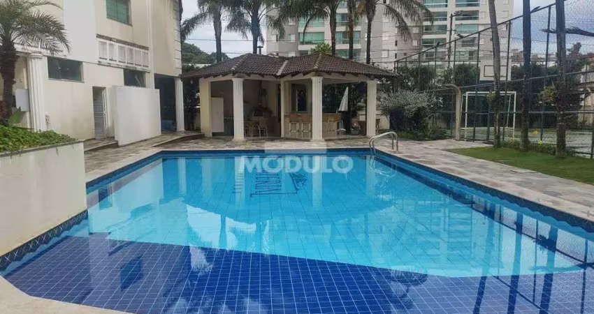Cobertura mobiliada para locação bairro Santa Mônica com 3 quartos