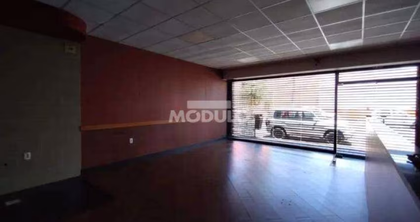 Loja comercial para locação, bairro Martins