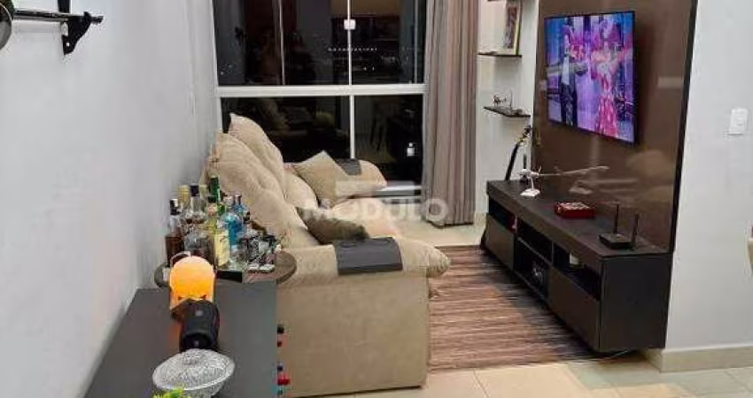 APARTAMENTO à venda, 2 quartos, 1 suíte, 1 vaga, Aclimação