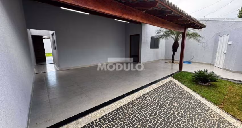 CASA RESIDENCIAL à venda, 3 quartos, 1 suíte, 4 vagas, Jardim Europa - Uberlândia/MG