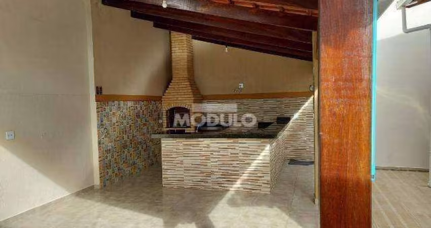 CASA RESIDENCIAL à venda, 3 quartos, 1 suíte, 2 vagas, CIDADE JARDIM - Uberlândia/MG