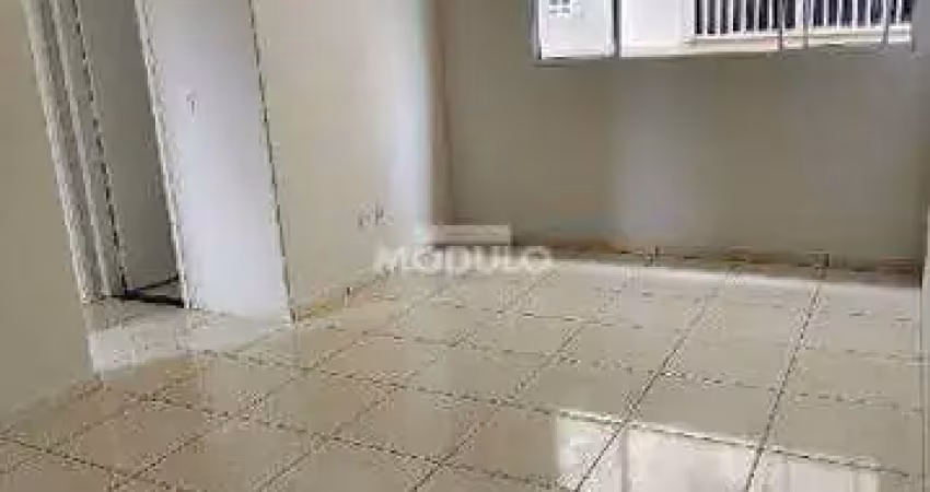 Apartamento com 2 quartos à venda na Rua Aguapé, --, Chácaras Tubalina e Quartel, Uberlândia