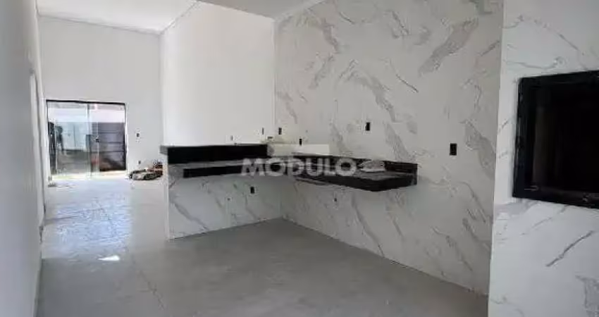 Casa residencial à venda, 3 quartos, 1 suíte, 2 vagas, novo mundo - uberlândia/mg