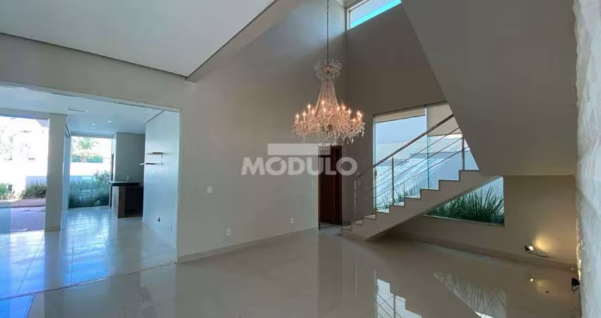 Casa estilo sobrado para locação em condomínio no NOVA UBERLANDIA