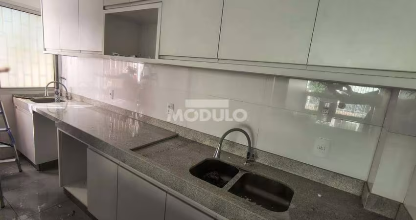 Apartamento para locação no UMUARAMA