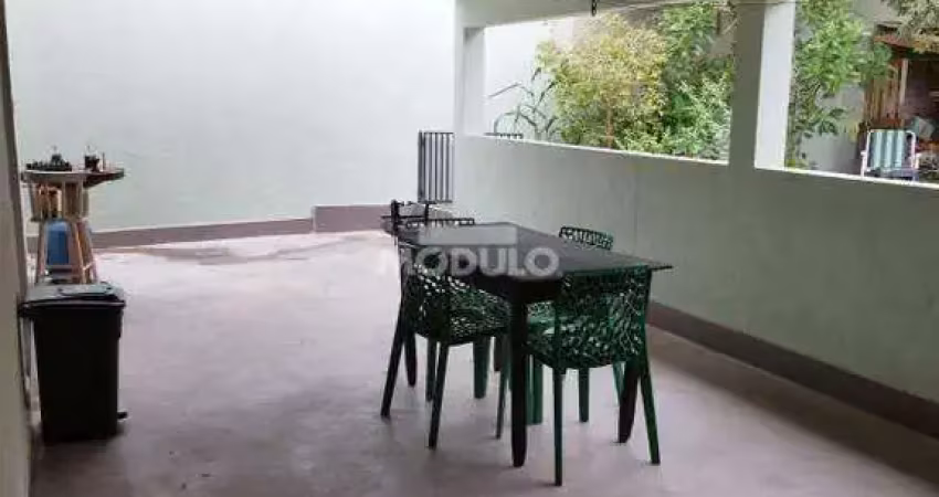 Casa residencial à venda, 2 quartos, 3 vagas, laranjeiras - uberlândia/mg