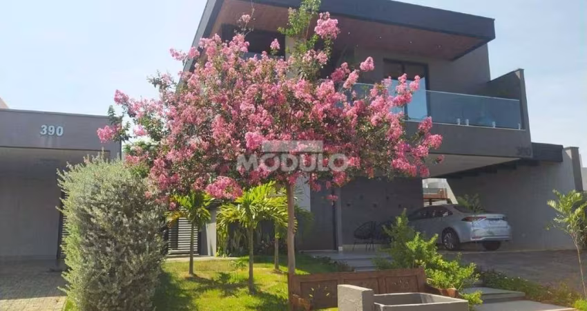 CASA RESIDENCIAL à venda, 6 quartos, 6 suítes, 4 vagas, GRANJA MARILEUSA - Uberlândia/MG