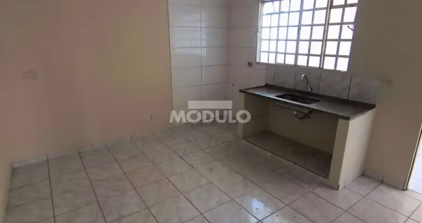 Apartamento residencial para locação bairro custodio pereira com 3 quartos