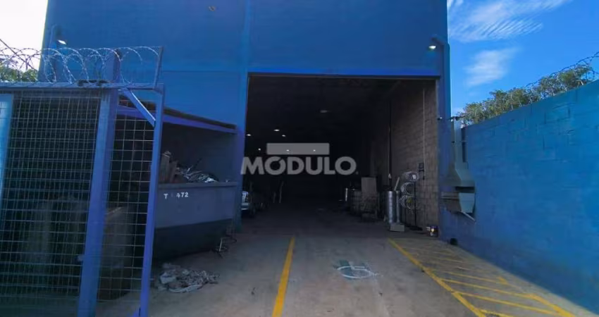 Galptão comercial para locação bairro Santa Rosa