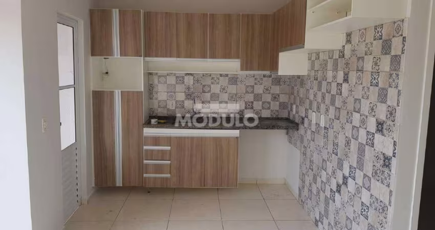 CASA DE CONDOMÍNIO à venda, 2 quartos, 2 vagas, Aclimação - Uberlândia/MG