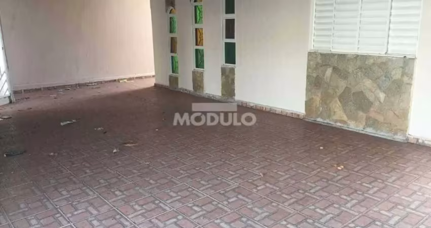 Casa residencial à venda, 3 quartos, 1 suíte, 2 vagas, santa luzia - uberlândia/mg
