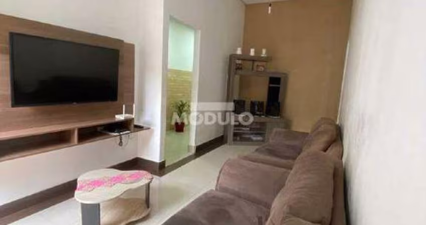 CASA RESIDENCIAL à venda, 3 quartos, 1 suíte, 1 vaga, LUIZOTE DE FREITAS - Uberlândia/MG