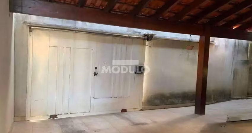 Casa residencial para locação, bairro jardim patricia com 3 quartos