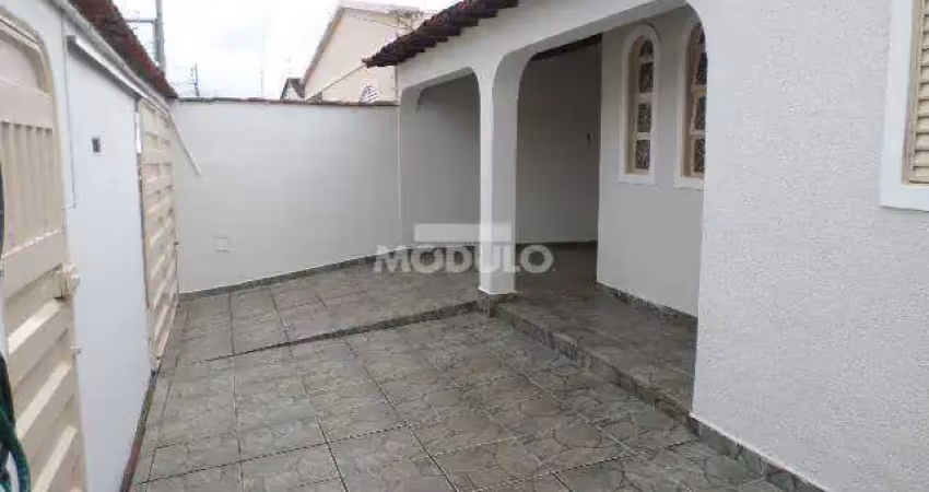 Casa residencial para locação no Bairro Umuarama