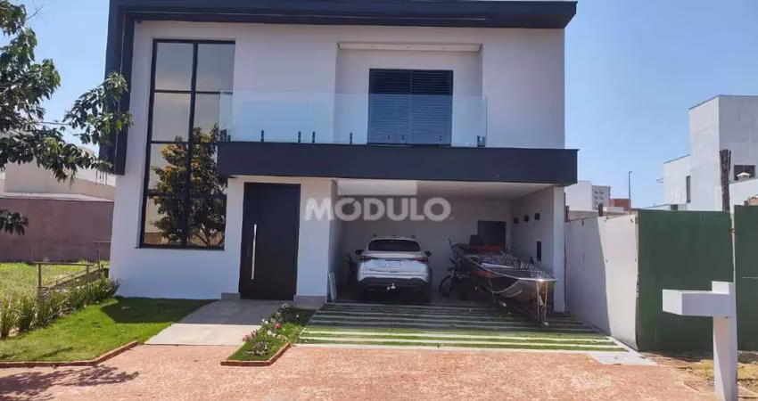 Casa residencial à venda, 4 quartos, 4 suítes, 2 vagas, grand ville - uberlândia/mg
