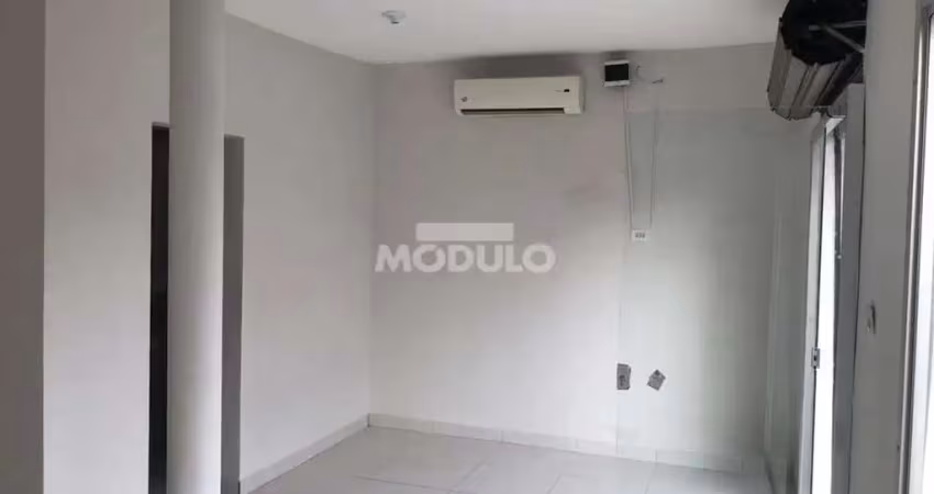 Casa comercial / residencial à venda, 6 quartos, 1 suíte, 1 vaga, planalto - uberlândia/mg