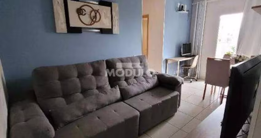 Apartamento 2 quartos, suíte, varanda gourmet.