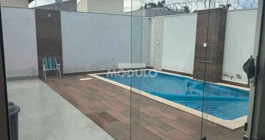 Casa residencial à venda, 3 quartos, 1 suíte, 2 vagas, alto umuarama - uberlândia/mg