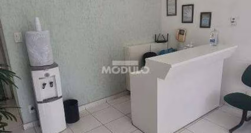 IMÓVEL COMERCIAL à venda, 12 vagas, Martins - Uberlândia/MG