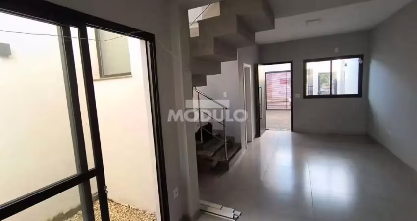 Casa residencial para locação, bairro Bosque dos Buritis, com 3 quartos