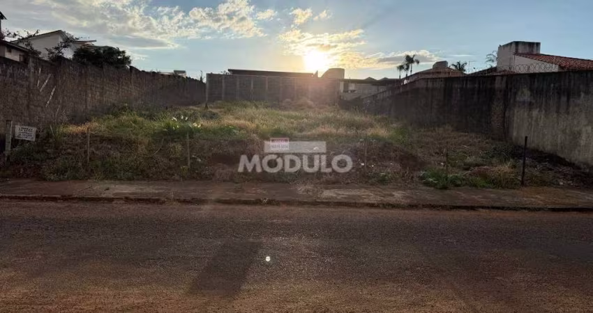 TERRENO à venda, CIDADE JARDIM - Uberlândia/MG