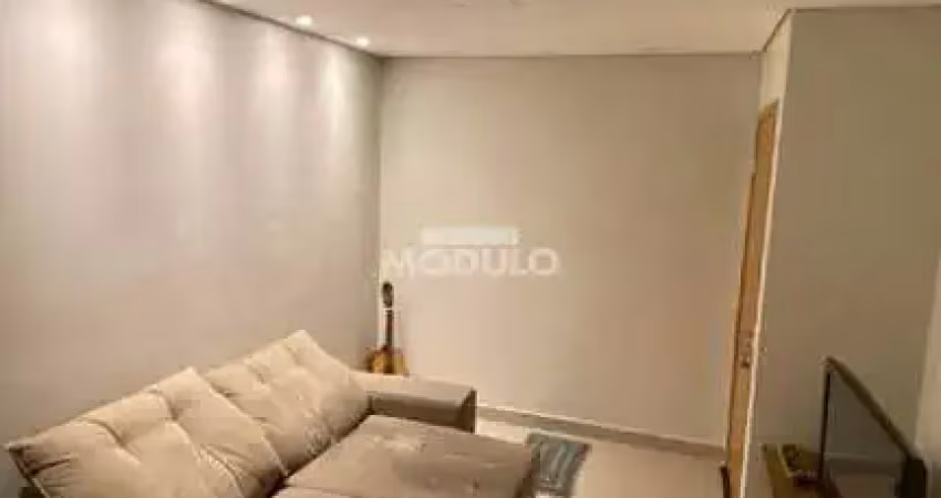 Apartamento à venda, 2 quartos, 1 suíte, 1 vaga, residencial lago azul - uberlândia/mg
