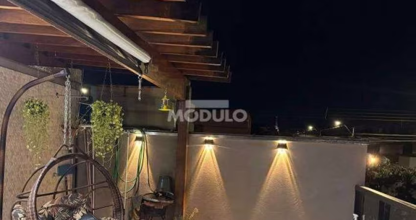 Sobrado no Martins , 3 quartos, suite, espaço gourmet