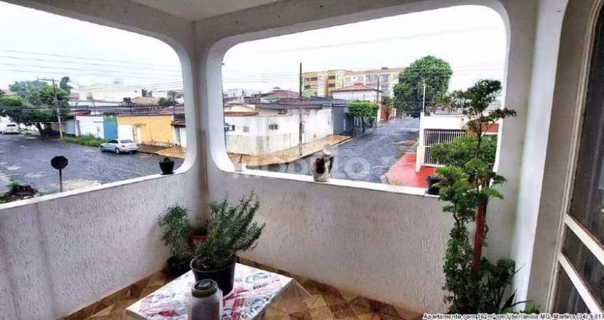 Excelente apartamento 1 por andar a venda no Osvaldo Rezende