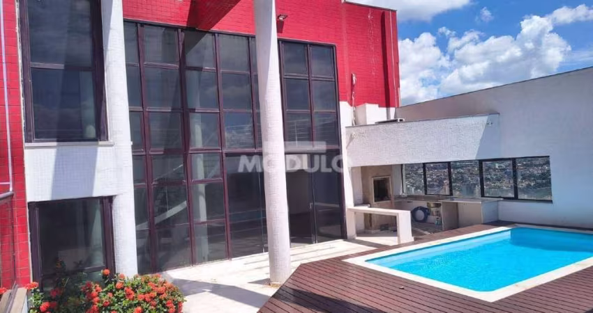 COBERTURA DUPLEX à venda, 4 quartos, 4 suítes, 5 vagas, FUNDINHO - Uberlândia/MG