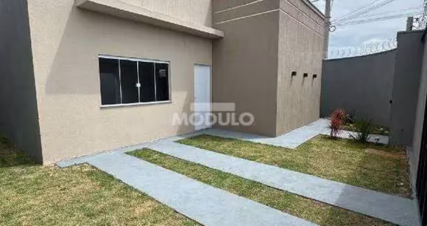 Casa residencial à venda, 3 quartos, 1 suíte, 2 vagas, novo mundo - uberlândia/mg