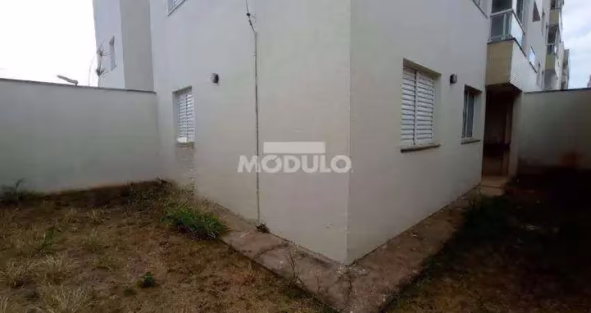 Apartamento residencial para locação, bairro Umuarama com 2 quartos