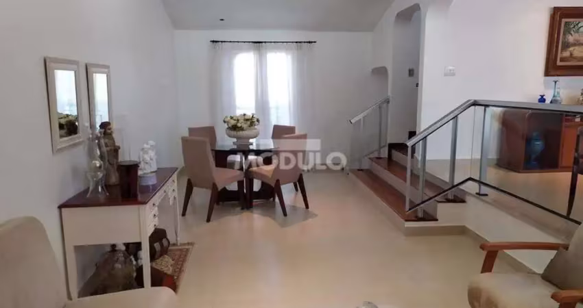 Casa residencial à venda, 4 quartos, 1 suíte, 2 vagas, osvaldo rezende - uberlândia/mg