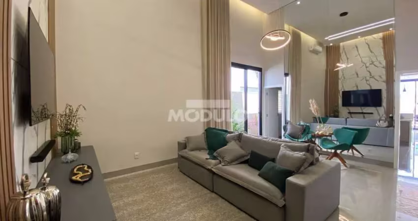 Casa residencial de condomínio para locação, bairro Jaranjeiras com 3 quartos