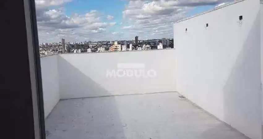 Apartamento cobertura tubalina , 2 quartos, suite, sacada, 103 mts privativos